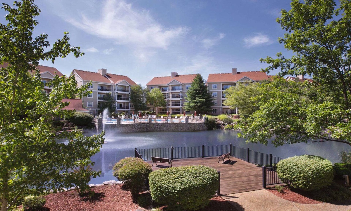 Table Rock Resort | 3BD Deluxe/Branson - w/Pools, BBQ, Game Room, Gym!