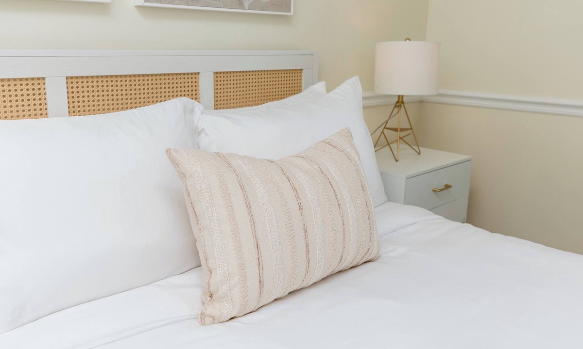 Warner Robins House | 3BD | Pet Friendly w/Garage | Fenced Yard