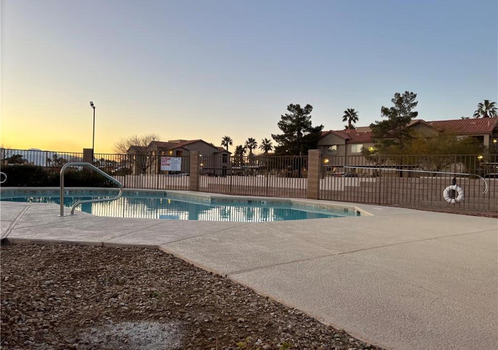 Sunrise Manor Apartment | 3bedroom with pool, garage access unit 1