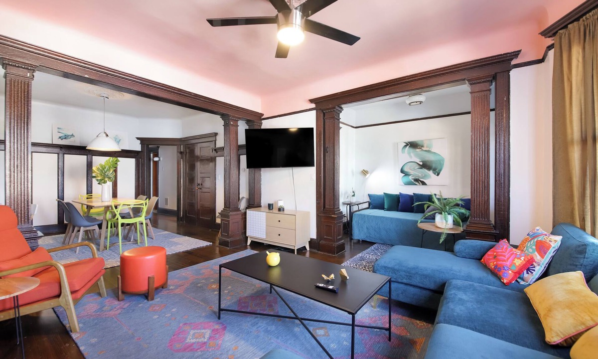 West Side Apartment | 3BR/1B Victorian House, Near NYC Parking Avail Pets Welcome