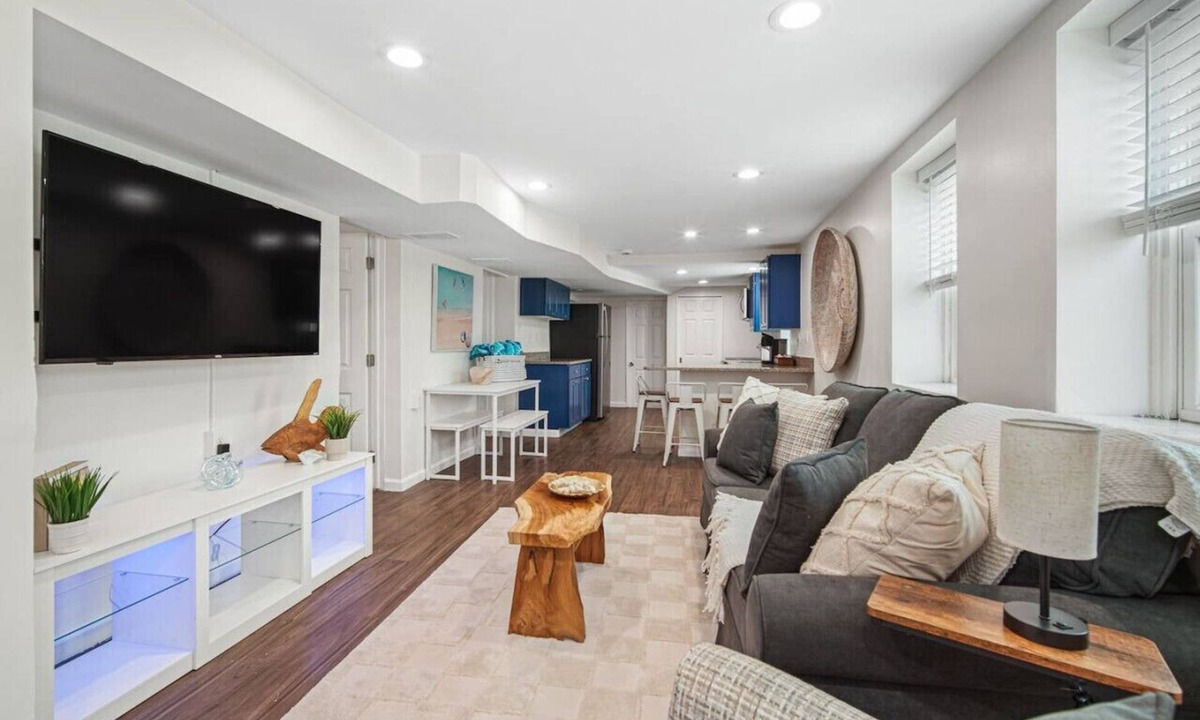 Ventnor City Apartment | 3BR/2BA Unit Just Furnished