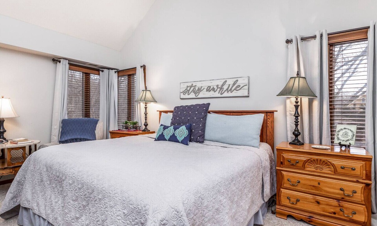 The Galena Territory Villa | 3BR, 3BA Townhome w/Sunporch + Fireplace