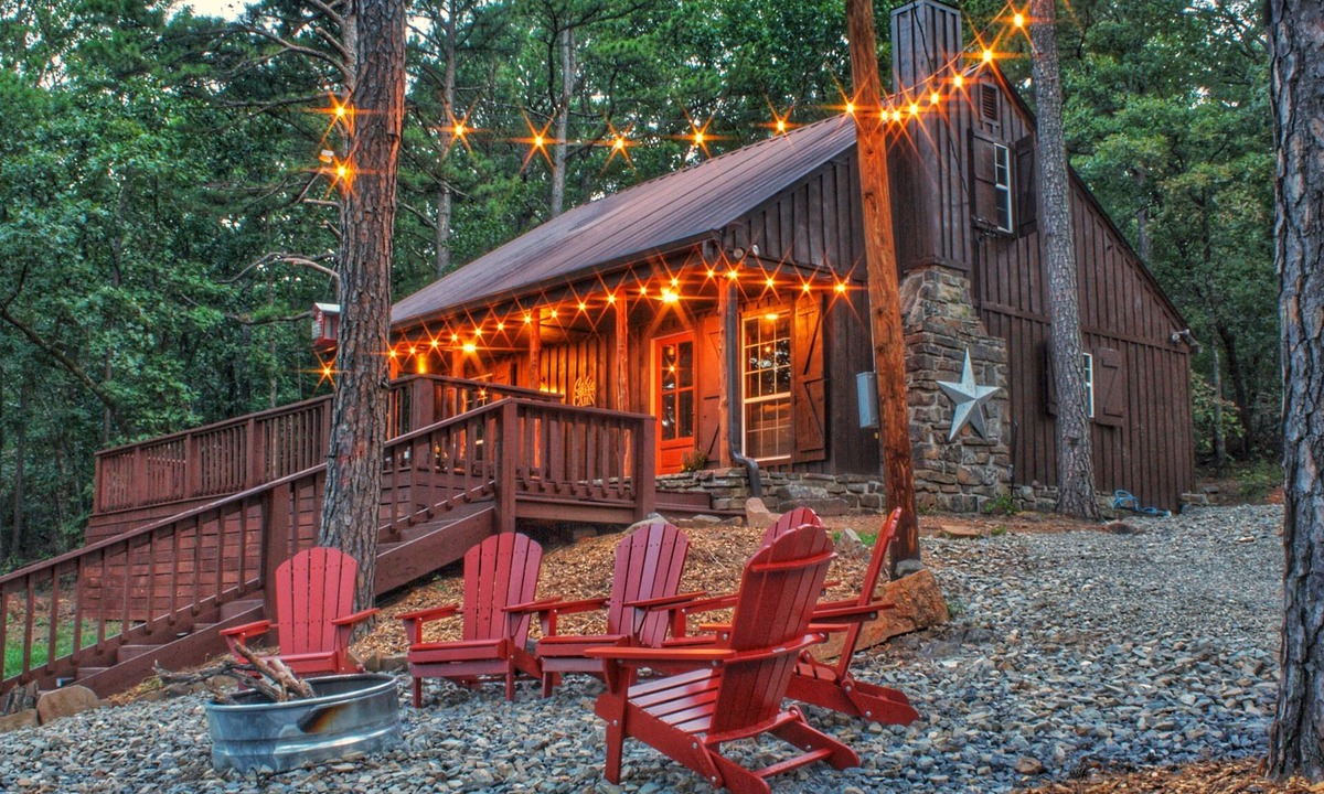 Lequire Cabin | 3BR Cabin, hot tub, mountain view, firepit, playset, pets OK, sleeps 8
