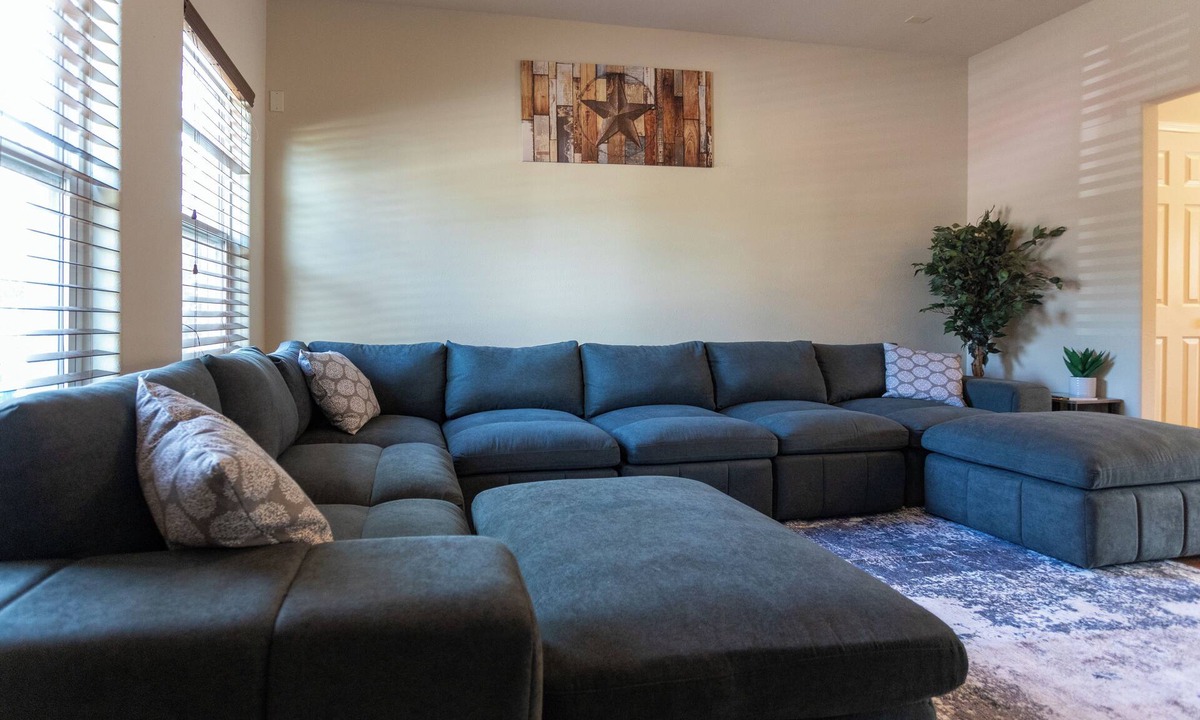 Garden Oaks House | 3br home Galleria and Heights with King bed!