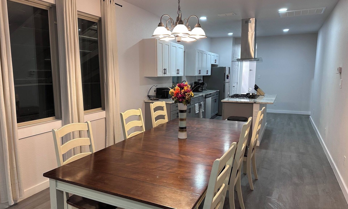 Highland Park House | 3BR Home Near Downtown San Antonio & River Walk