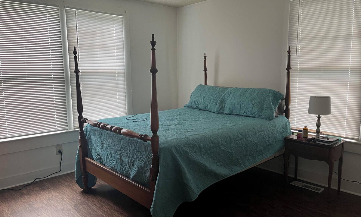 Chattanooga House | 3BR House near Hospitals-Mid & Long term rentals