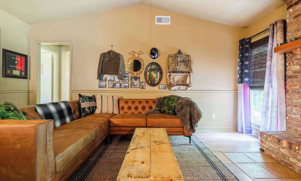 Fortson House | 3BR Military Home Backyard Grill 15min to Ft Moore