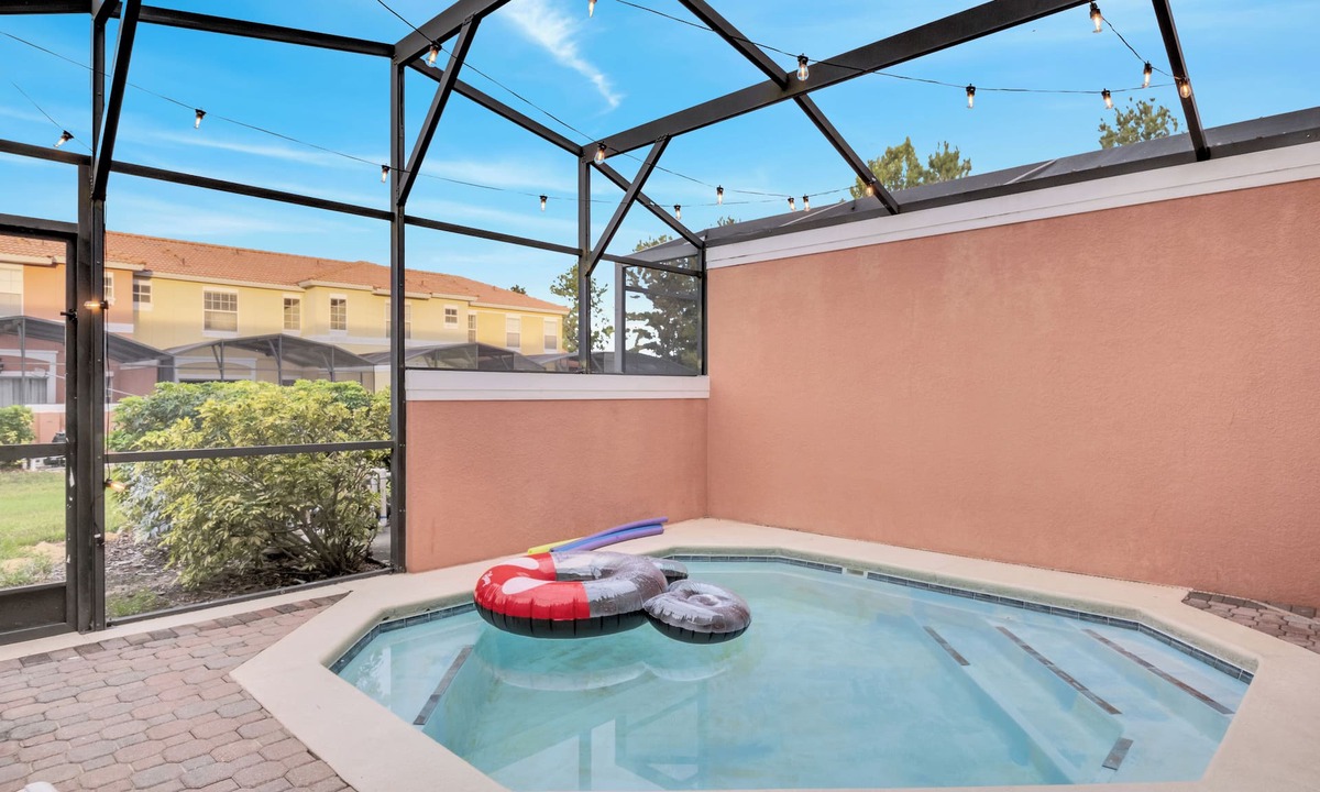 Sunset Lakes House | 3BR Private Pool/7 Mins Disney