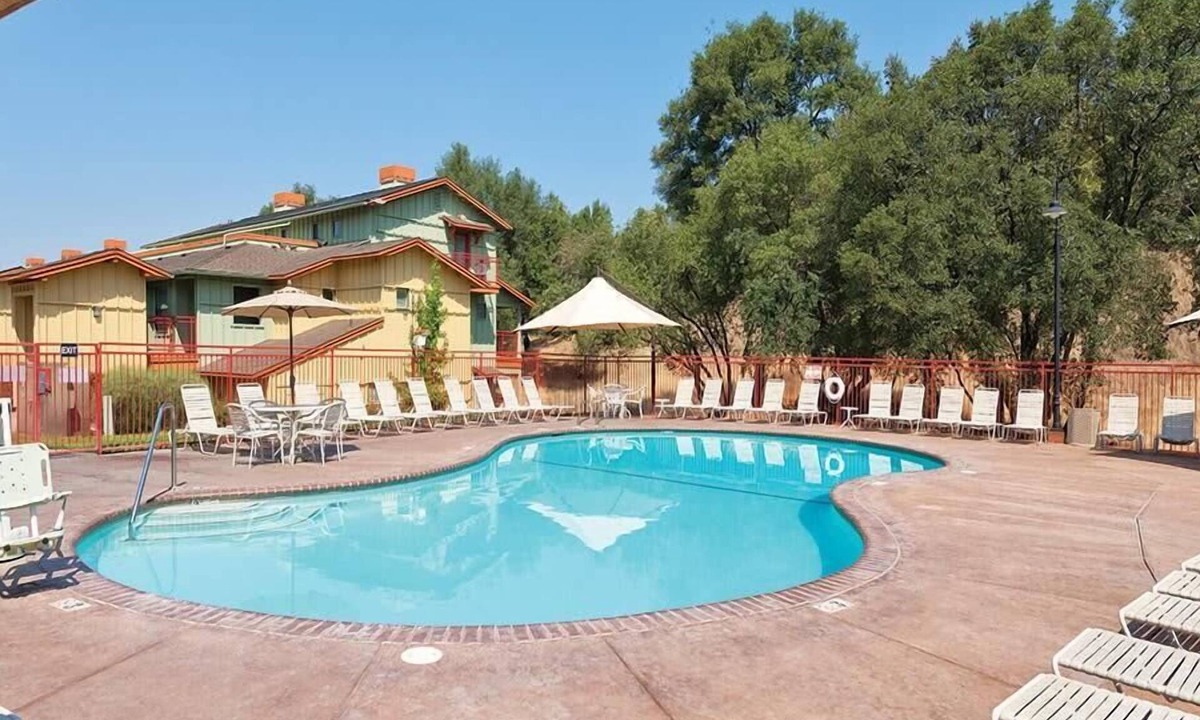 Angels Camp Condo | 3br Unit Golfer's Dream and Outdoor Enthusiasts