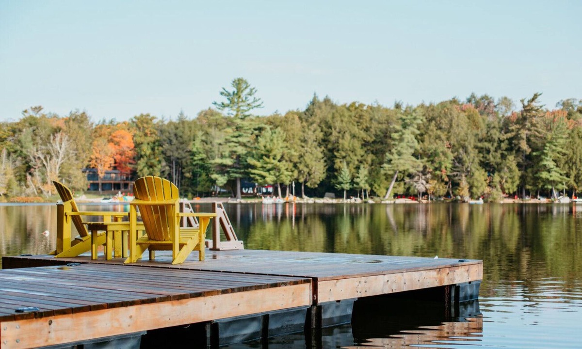 Cecebe Cottage | 3BR Waterfront Retreat with Woodstove & Sauna