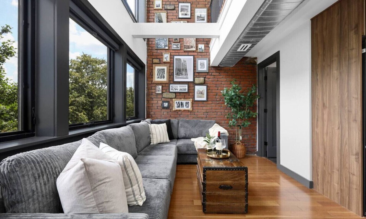 Somerville Apartment | 3BR3Bth Penthouse 2 Parking Spaces/TD/MIT/Harvard