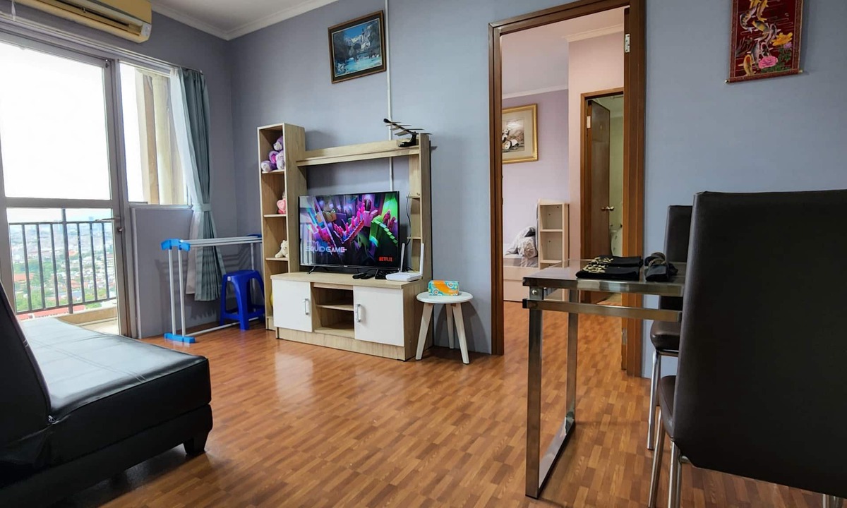 Old Jakarta Apartment | 3BRs Penthouse View Jiexpo free Netflix & Prime Video