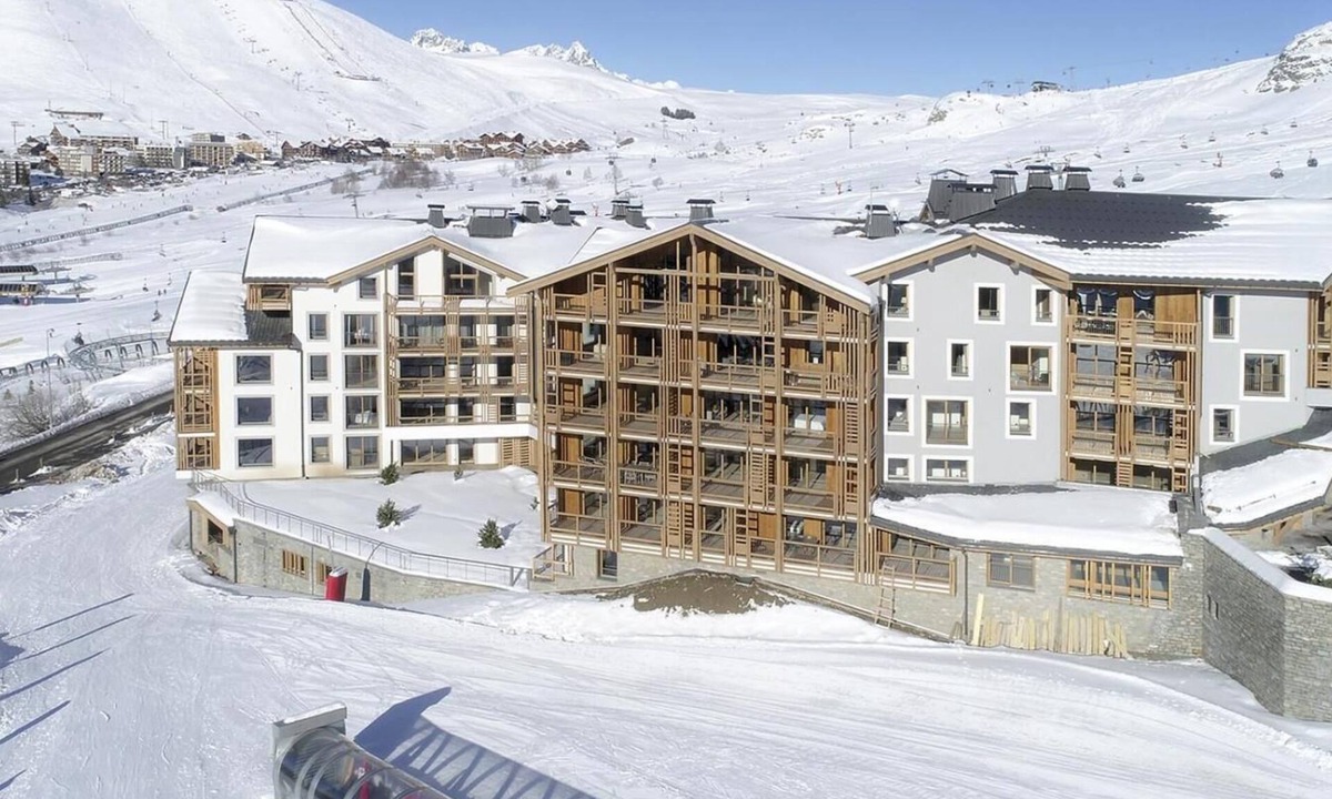 Bergers Apartment | 3rd floor, fitness, swimming pool, sauna, hammam, balcony, fireplace or stove, tv, ski locker, 102m²