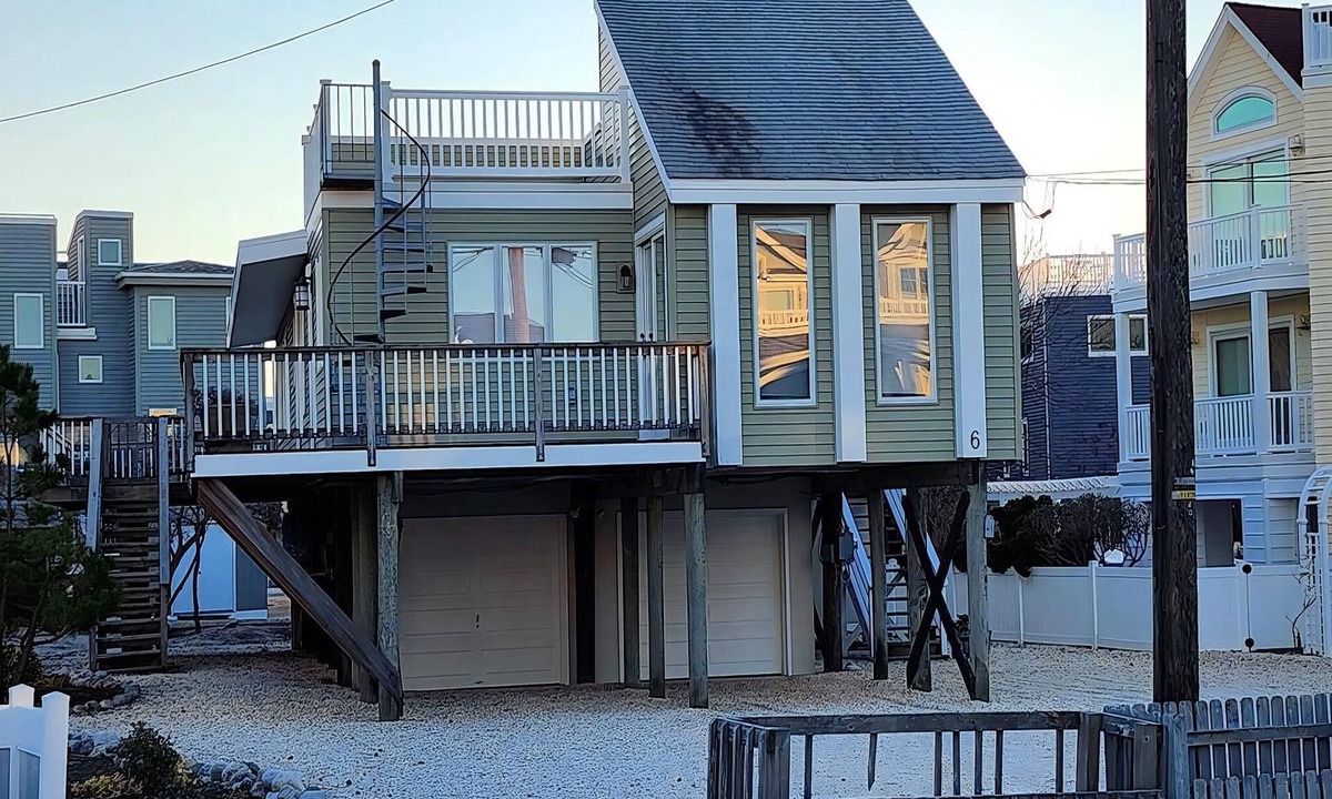 Harvey Cedars House | 3rd from the Ocean in Harvey Cedars!