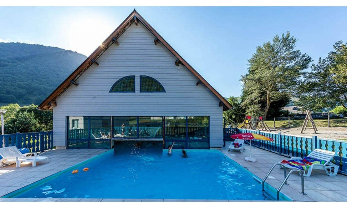 Arreau Apartment | 4/6 person apartment with pool