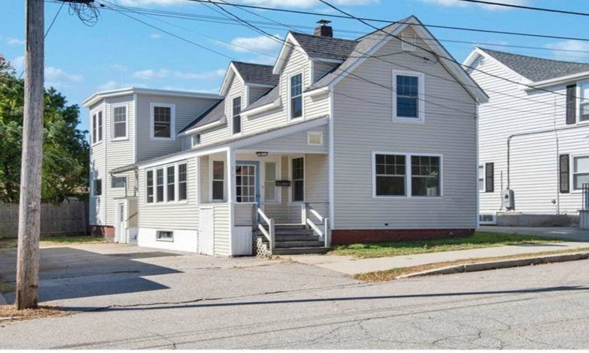 Ocean Park House | 4 Bdr Vacation Rental - Walk to Beach