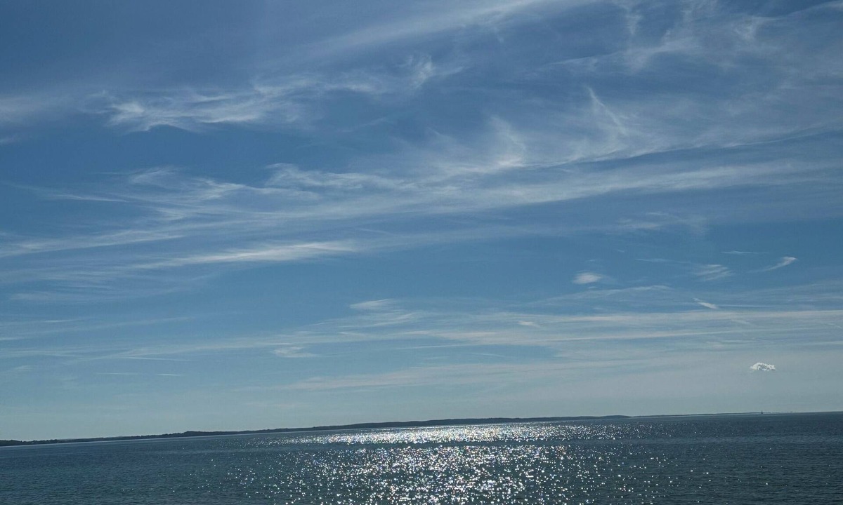 West Falmouth House | 4 bdrm/2 ba house in West Falmouth, 1 mi to Old Silver Beach