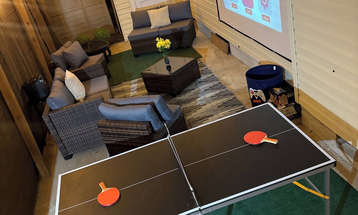 Sherwood House | 4 bed/2 ba Near Downtown Little Rock Outdoor Patio Theater/Ping Pong/Fire Pit