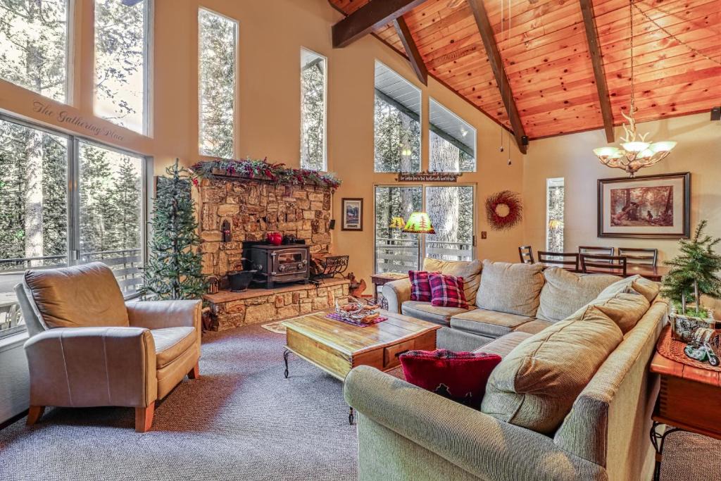 Arnold House | 4 Bed 2 Bath Vacation home in Arnold