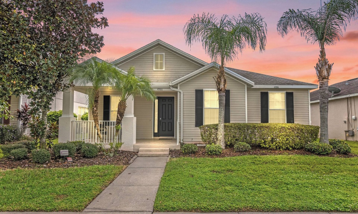 Trafalgar Village House | 4 Bed 3 Bath South Facing Pool Home with Spa 4986TV