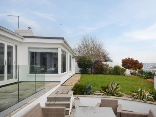 Brixham House | 4 Bed in Brixham 76402