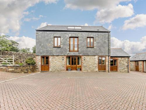 Launceston House | 4 Bed in Launceston oc-brhig