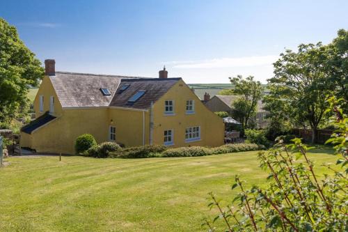 St Brides House | 4 Bed in St. Brides oc-h30490