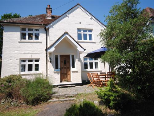 Studland House | 4 Bed in Studland DC046