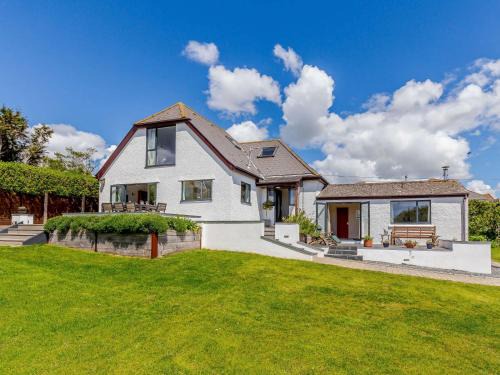Wembury House | 4 Bed in Wembury 81118