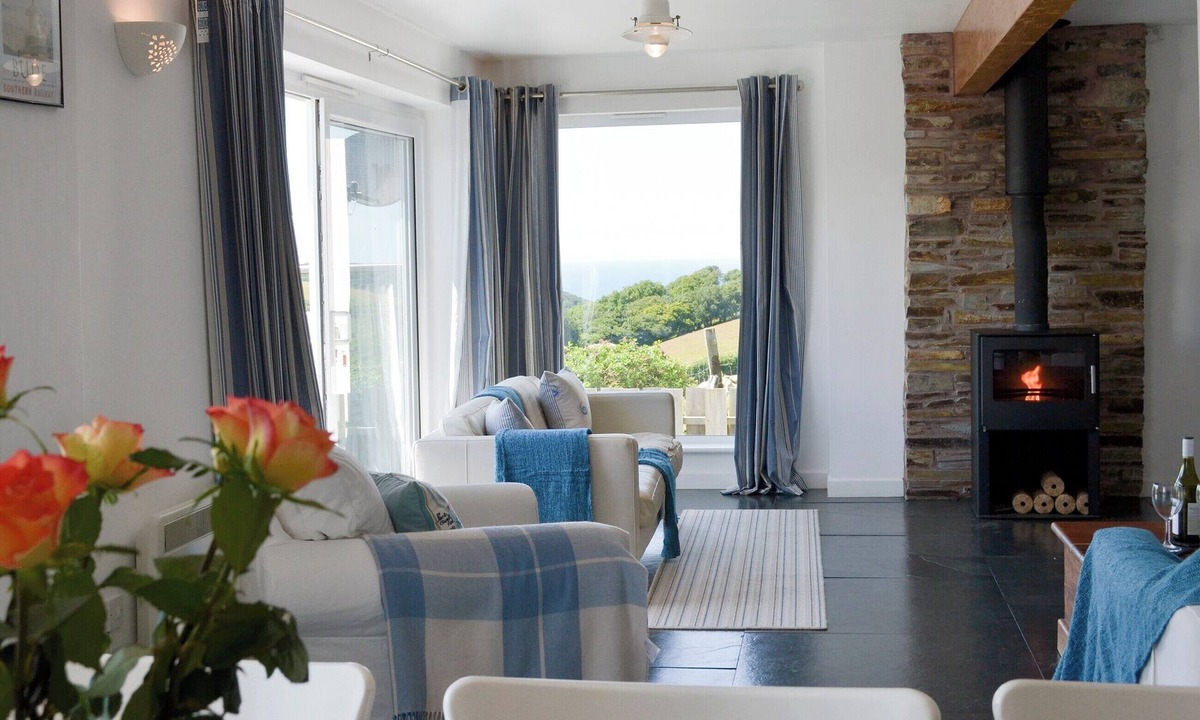 Saint Gennys Cottage | 4 bedroom accommodation in Crackington Haven, near Bude