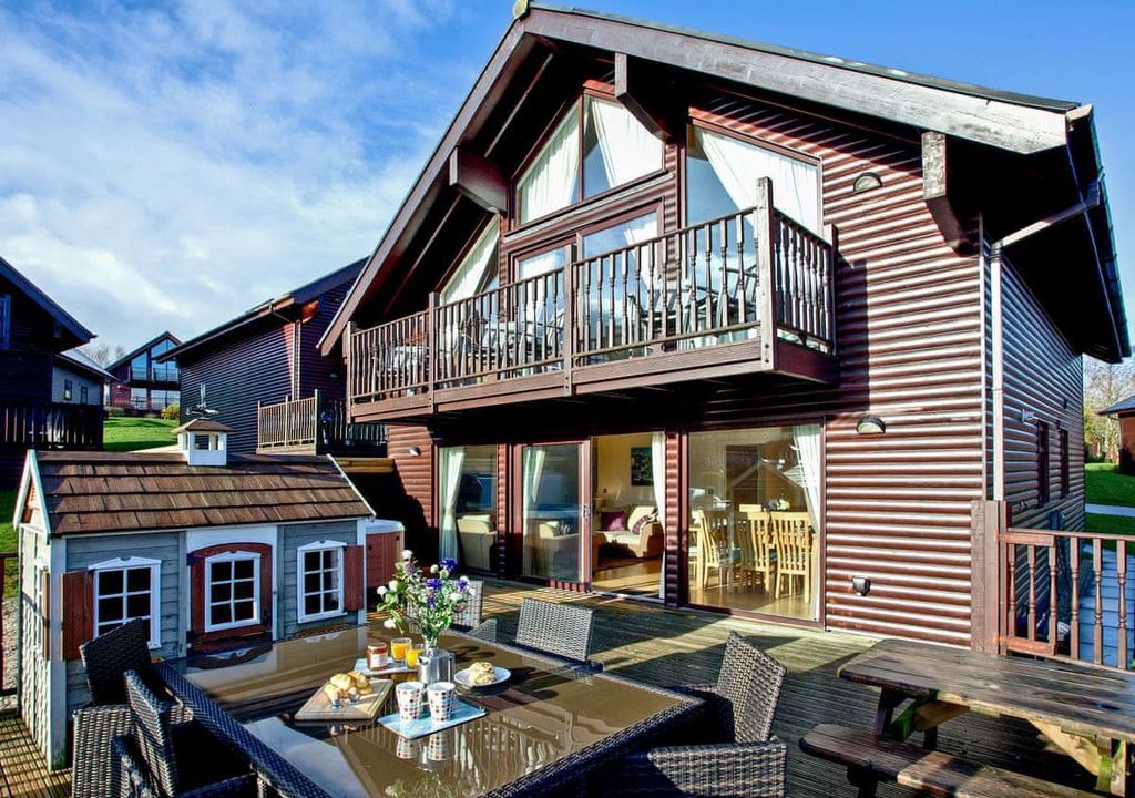 Winnard's Perch Cabin | 4 bedroom accommodation in St Columb Major