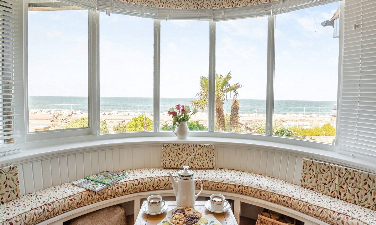 Rhos on Sea Cottage | 4 bedroom accommodation in Rhos-on-Sea