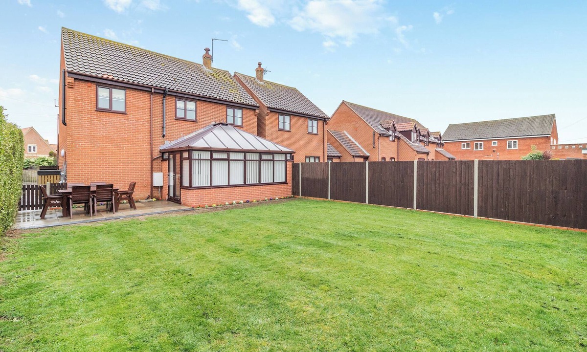 Sea Palling Cottage | 4 bedroom accommodation in Sea Palling