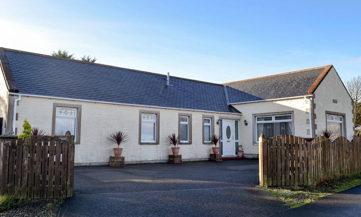 Southerness Cottage | 4 bedroom accommodation in Sandyhills