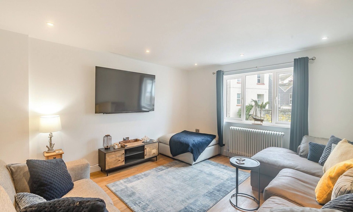 Teignmouth Cottage | 4 bedroom accommodation in Teignmouth