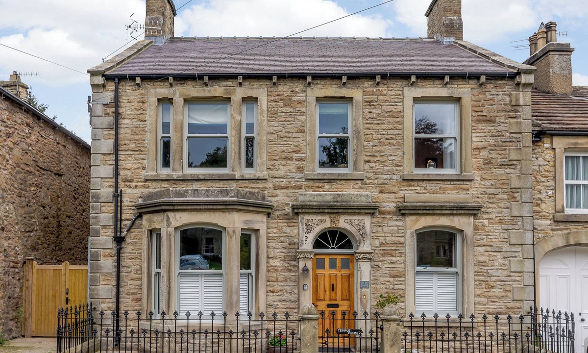 Leyburn Cottage | 4 bedroom accommodation in West Burton
