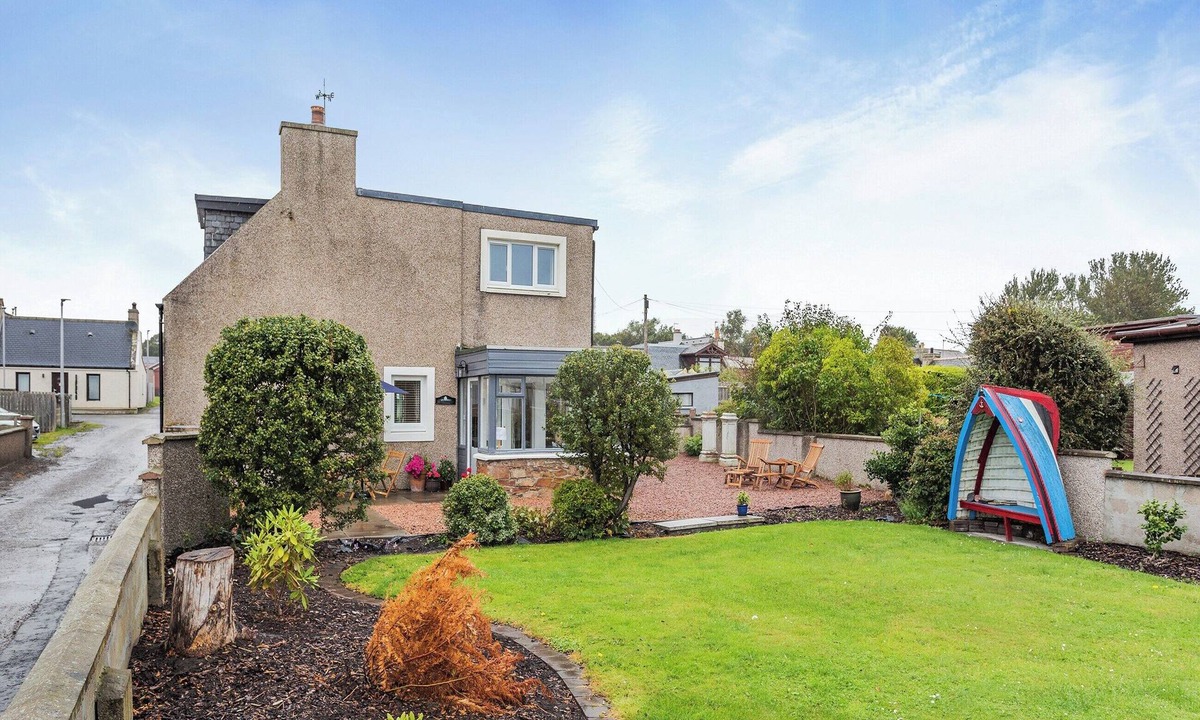 Fearn Cottage | 4 bedroom accommodation in Balintore
