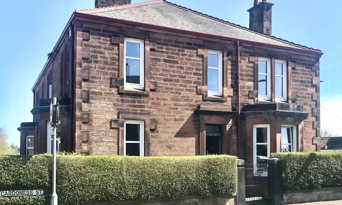 Dumfries Cottage | 4 bedroom accommodation in Dumfries