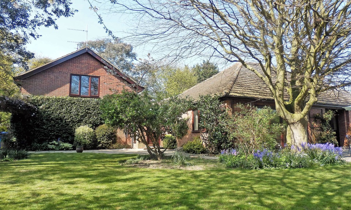 Corton Cottage | 4 bedroom accommodation in Corton, near Lowestoft