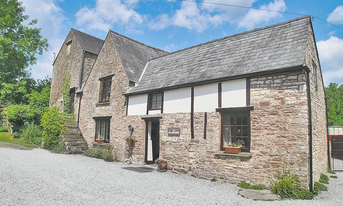 Lower Soudley Cottage | 4 bedroom accommodation in Blakeney