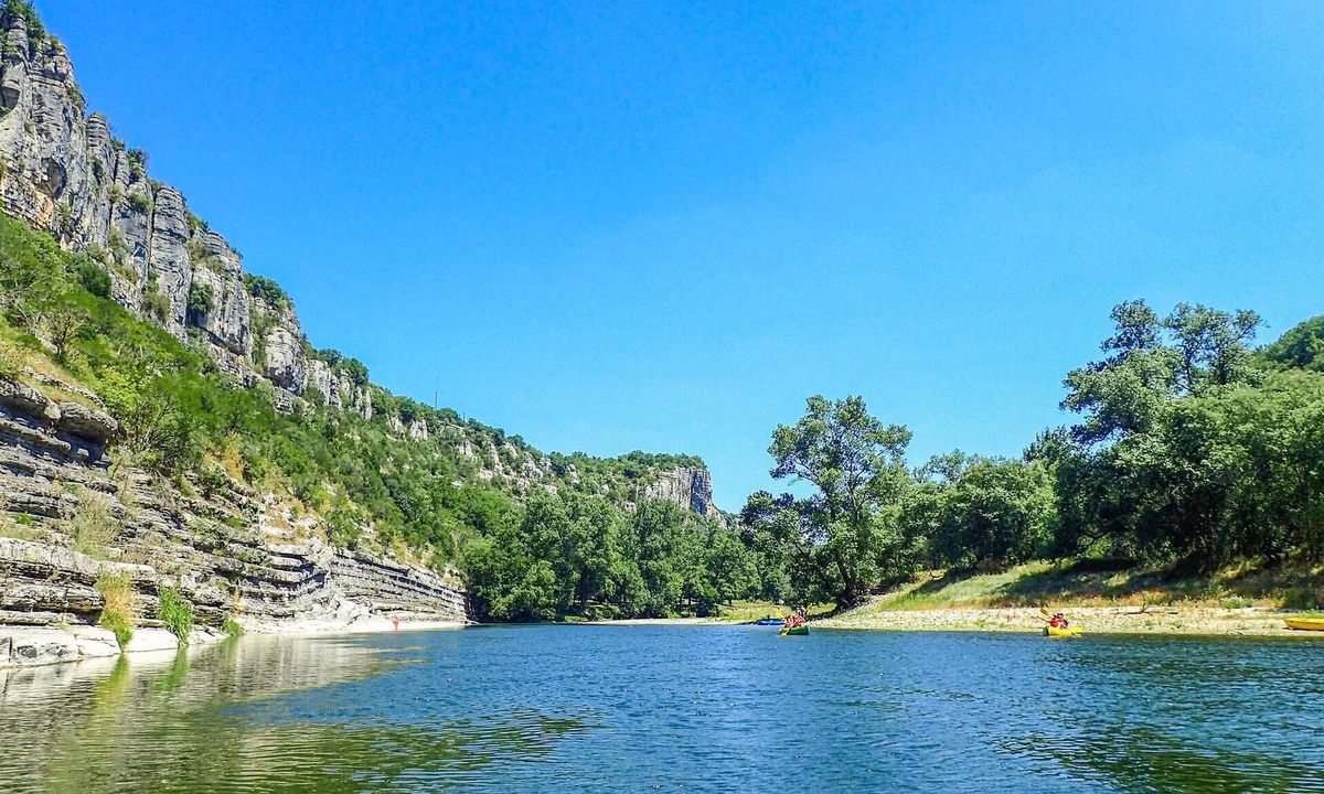 Aigueze House | 4 bedroom accommodation in Aiguèze