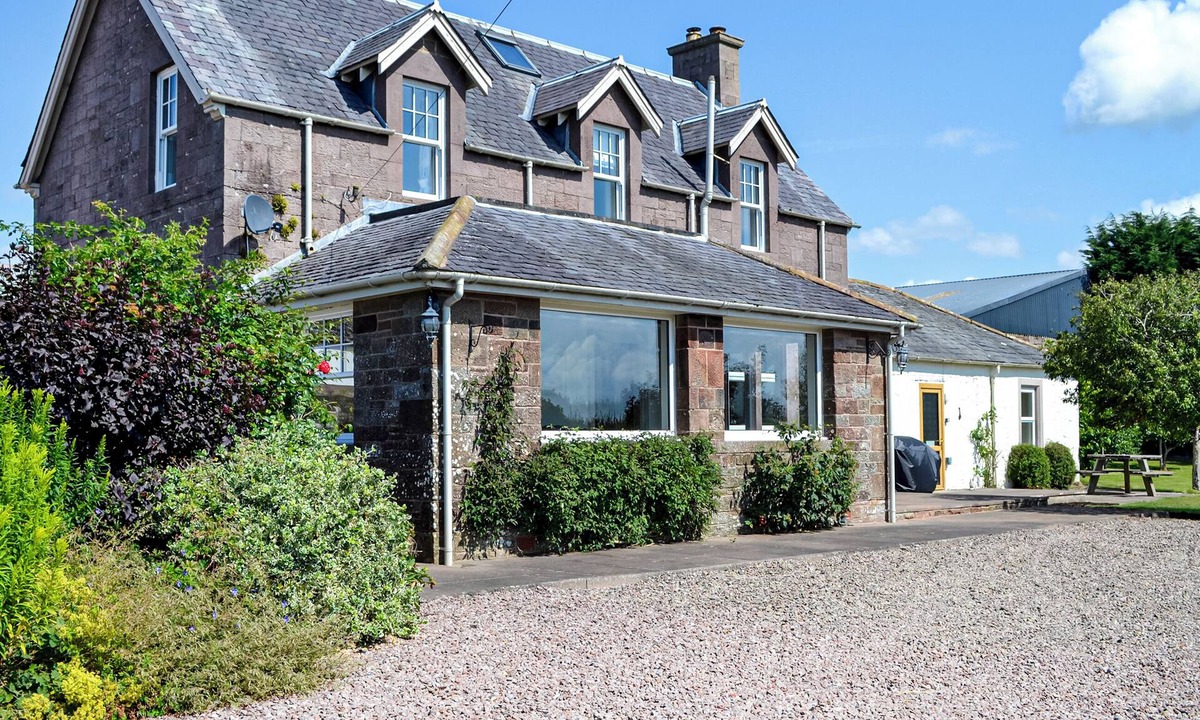Lockerbie Cottage | 4 bedroom accommodation in Annan