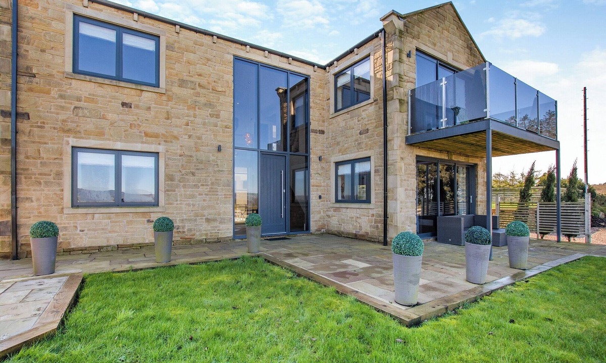 Blackburn Cottage | 4 bedroom accommodation in Langho