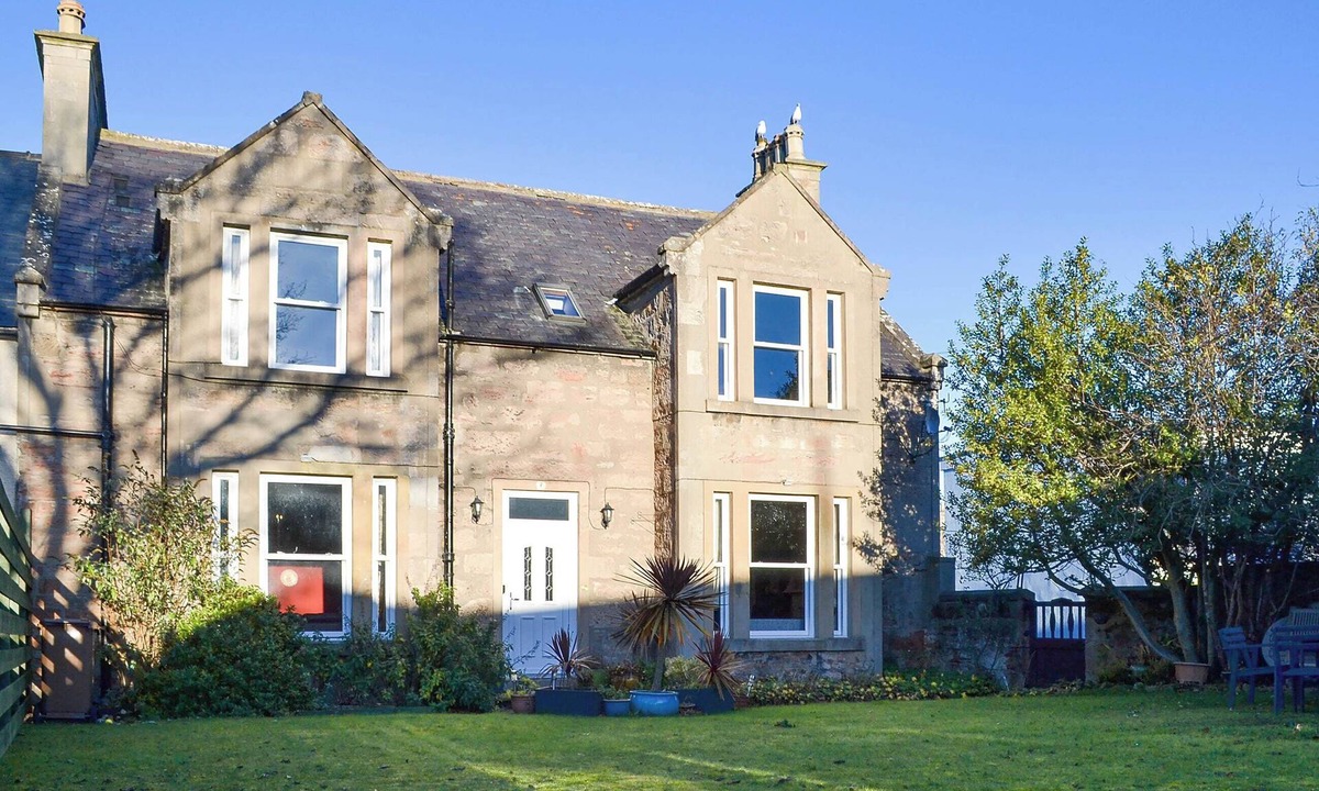 Nairn Cottage | 4 bedroom accommodation in Nairn