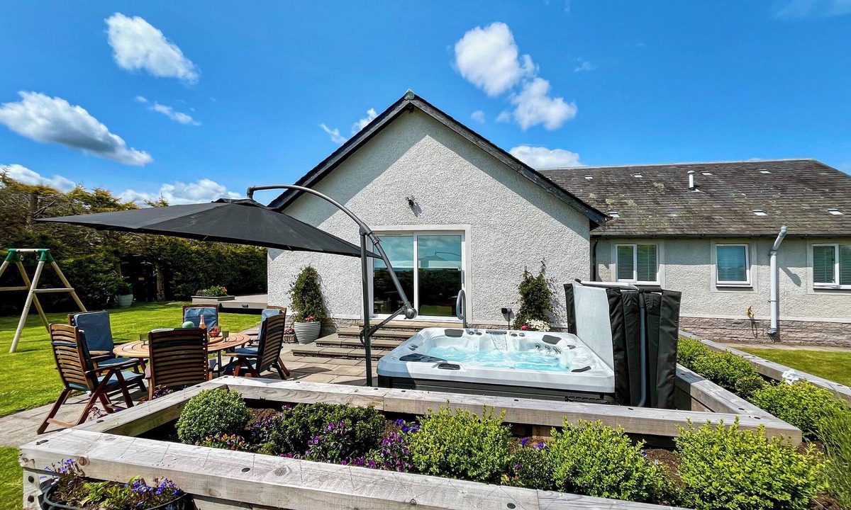 Perth Cottage | 4 bedroom accommodation in Perth