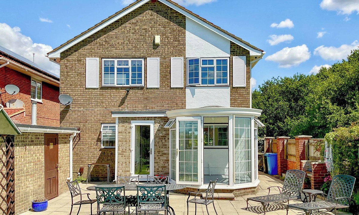 Hamworthy Cottage | 4 bedroom accommodation in Poole