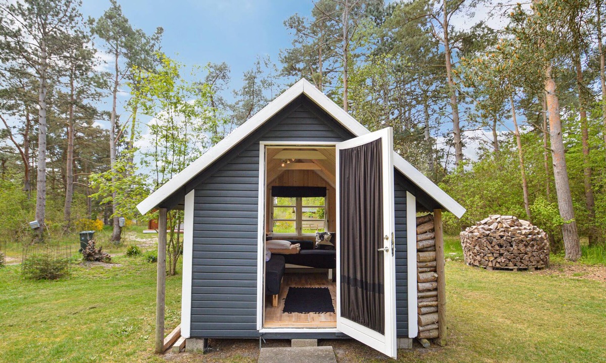 Hojby House | 4 bedroom accommodation in Højby