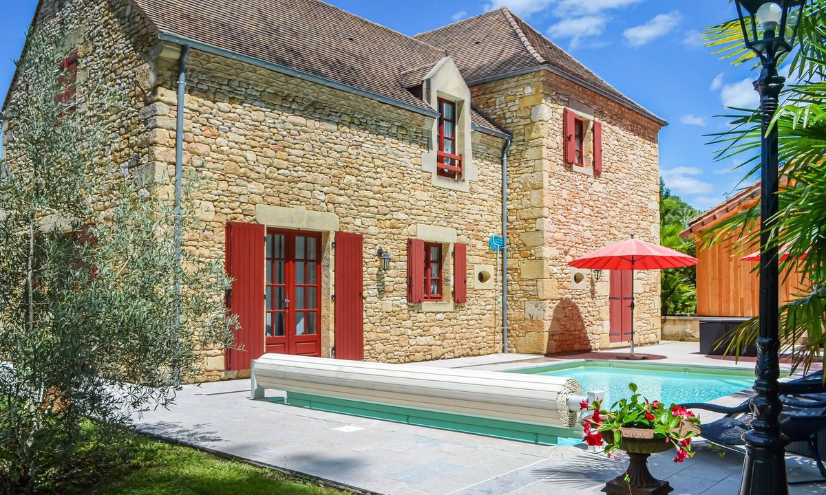 Saint-Andre-dAllas House | 4 bedroom accommodation in Allas