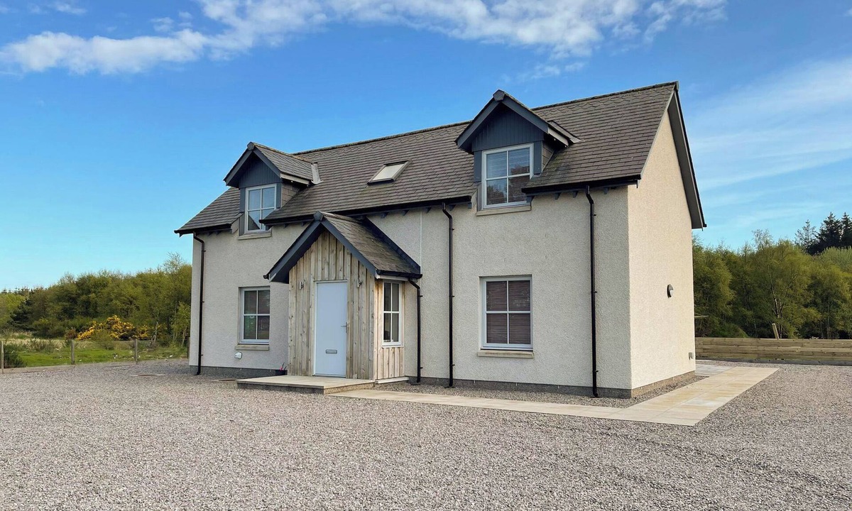 Tain Cottage | 4 bedroom accommodation in Tain