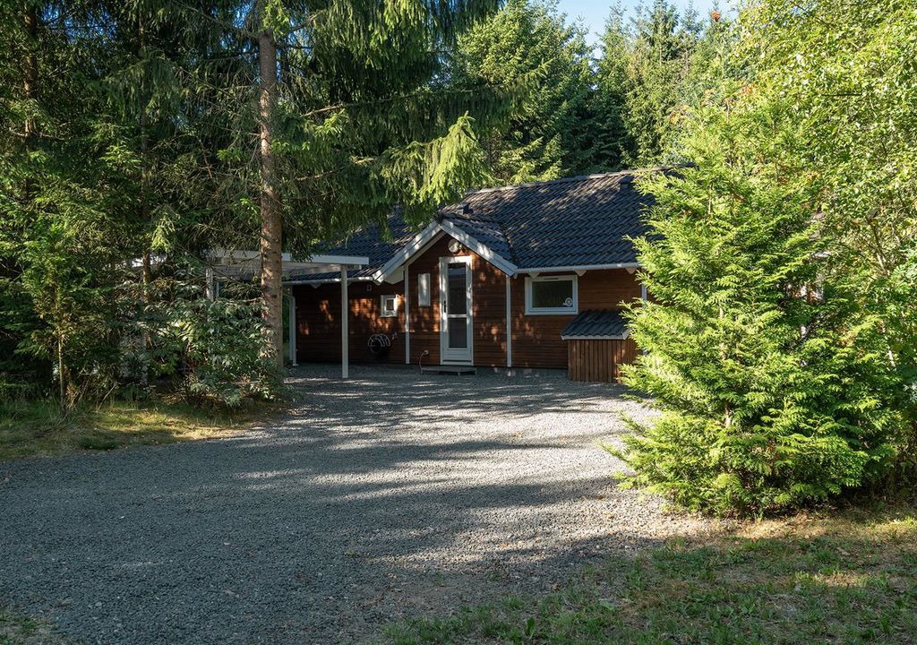 Skygge House | 4 bedroom accommodation in Give